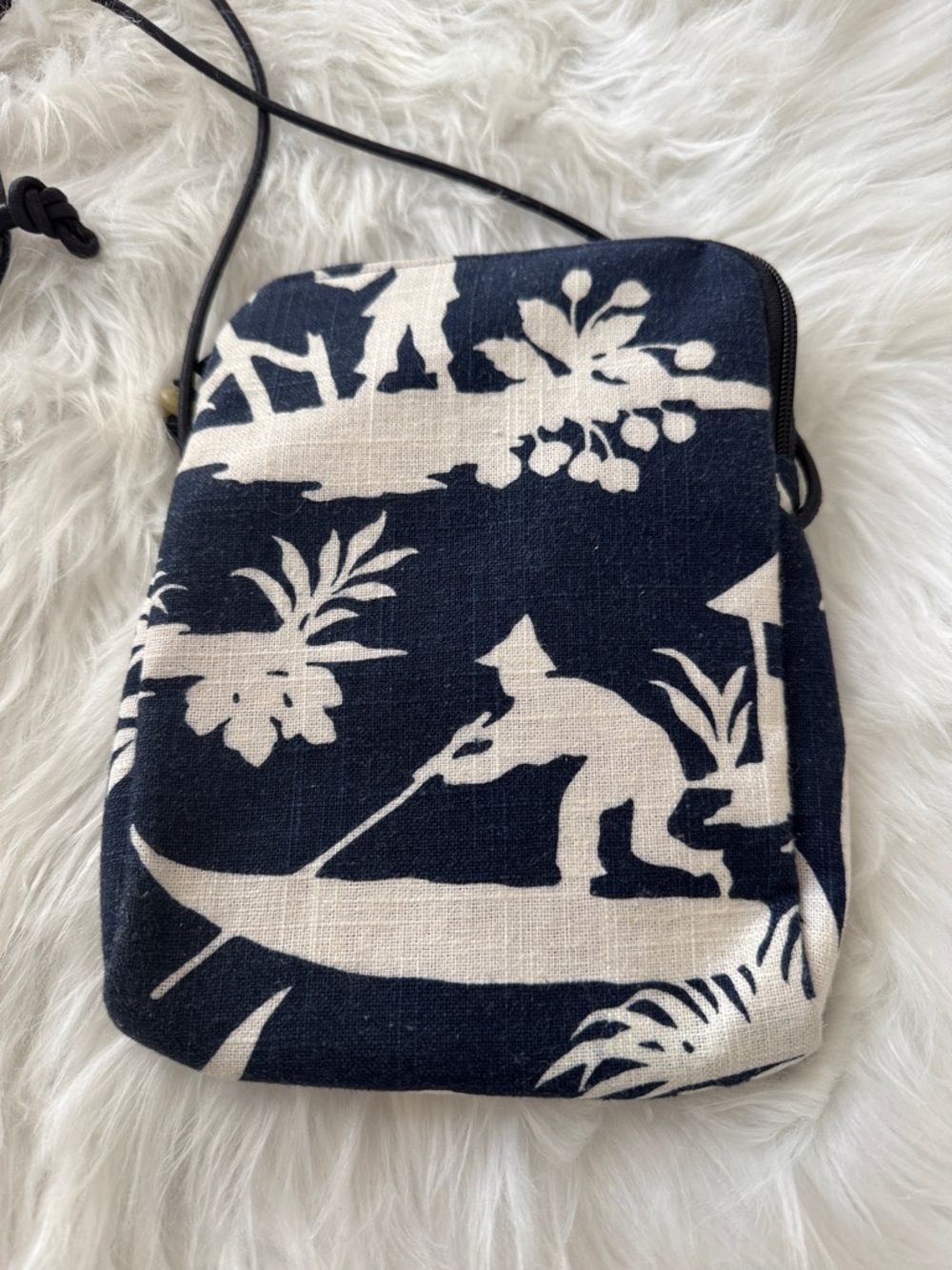 Sally Spicer Asian Theme Navy & Ecru Cloth Crossbody Bag/Pouch - Picture 2 of 8